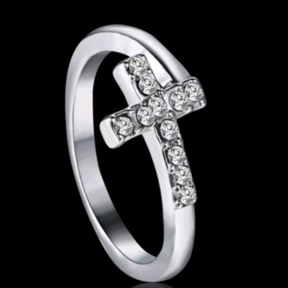 no brand Jewelry - Religious Silver CROSS RING